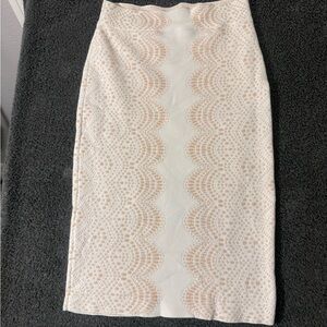BCBG Maxazria Elegant Cream and Tan Patterned Skirt